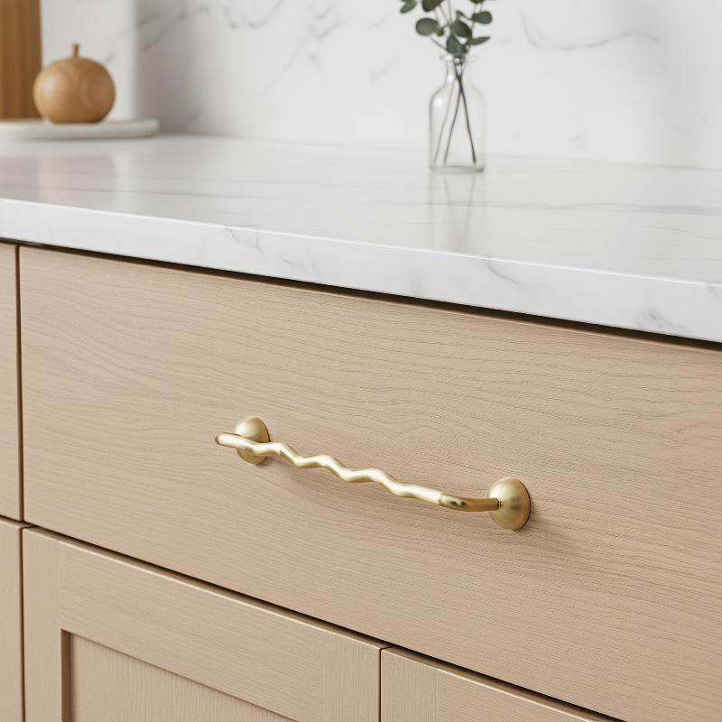 녹 방지 매끄러운 물결 모양 캐비닛 손잡이 아연 합금  - Home Bathroom Remodel 리뷰 및 가격